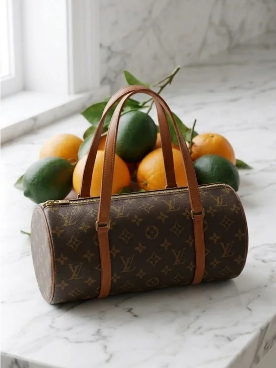 Louis Vuitton Vintage Monogram Papillon 26 PM Barrel Bag - Authentic - Picture 2 of 12